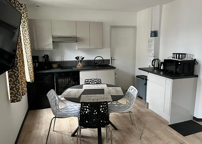 Coin De Paradis Avec Illimite En Plein Centre * アブランシュ