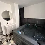 Coin De Paradis Avec Illimité En Plein Centre Apartamento