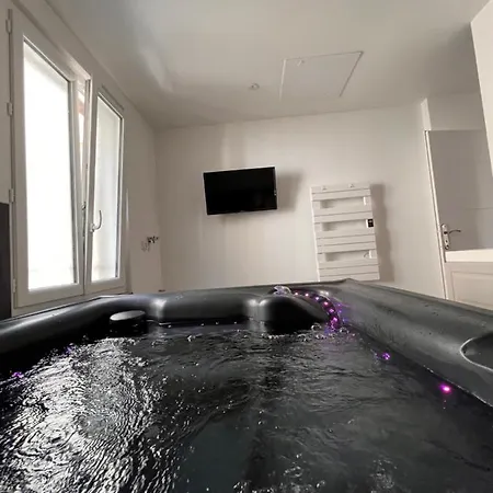 Appartamento Coin De Paradis Avec Illimité En Plein Centre Avranches