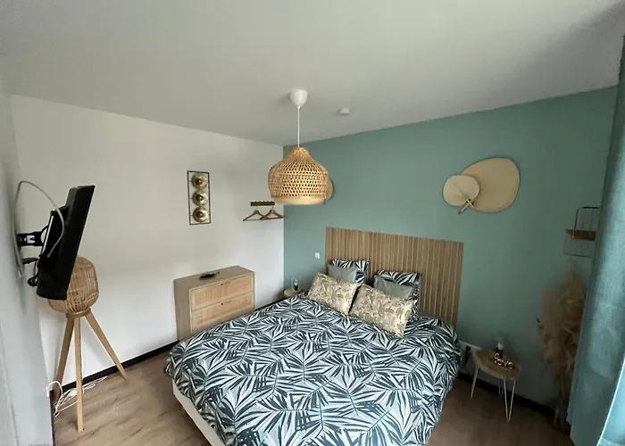 Coin De Paradis Avec Illimité En Plein Centre Avranches